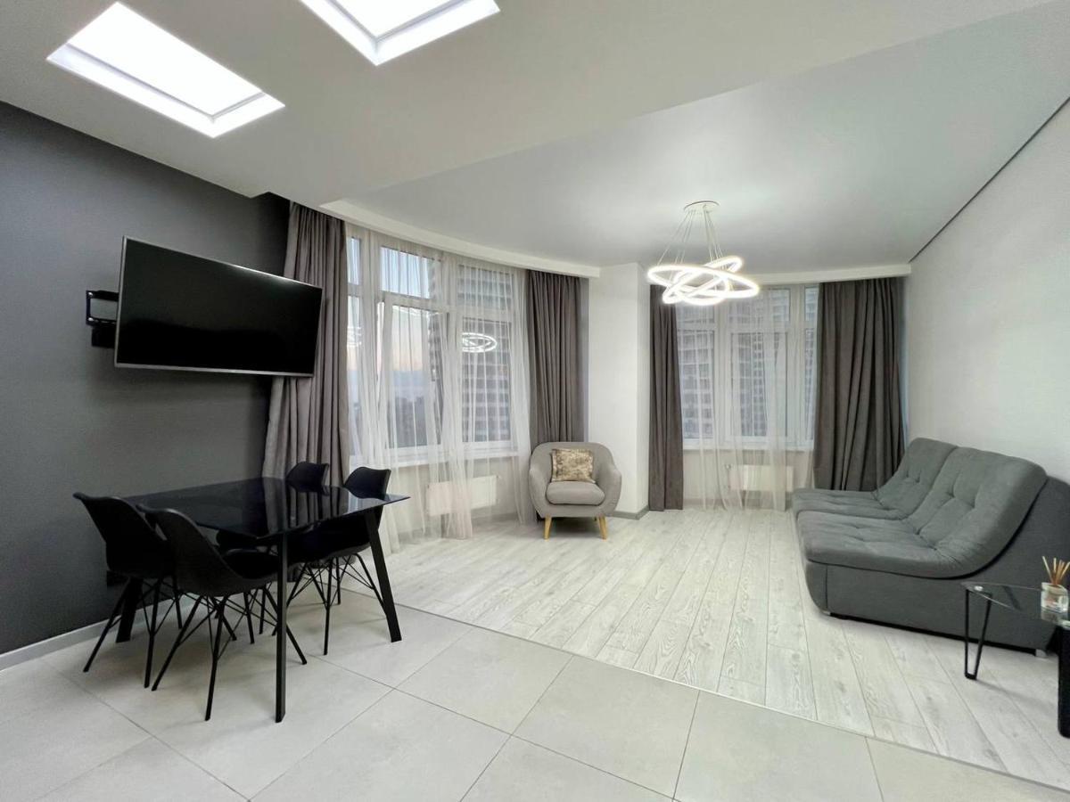 44 Pearl Stylish 1-Bedroom Apartment Odessa Extérieur photo